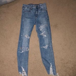 American Eagle ripped/distressed skinny jeans